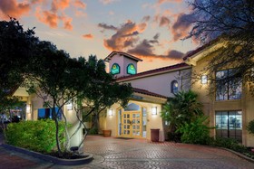 La Quinta Inn San Antonio I-35 N at Rittiman Road