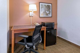 La Quinta Inn San Antonio I-35 N at Rittiman Road