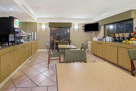 La Quinta Inn San Antonio I-35 N at Rittiman Road