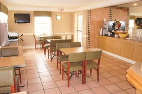Baymont by Wyndham San Antonio South Park
