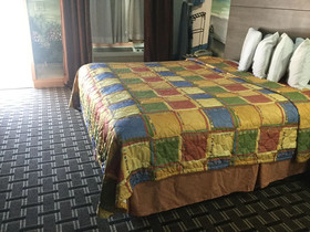 Luxury Inn & Suites Seaworld