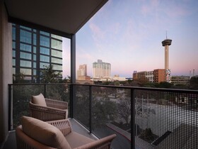 Plaza San Antonio Hotel & Spa  Autograph Collection
