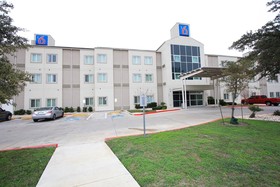 Baymont by Wyndham San Antonio Airport