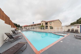 Motel 6 San Antonio - Fiesta Trails
