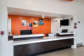 Motel 6 San Antonio - Fiesta Trails
