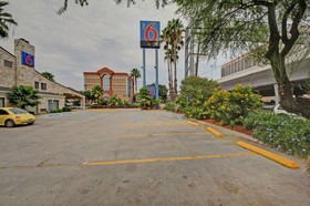 Motel 6 San Antonio Downtown - Market Square