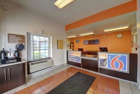 Motel 6 San Antonio Downtown - Market Square