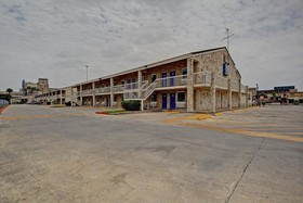Motel 6 San Antonio Downtown - Market Square