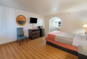 Motel 6 San Antonio I-10 West