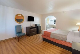 Motel 6 San Antonio I-10 West