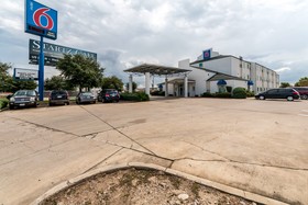 Motel 6 San Antonio South