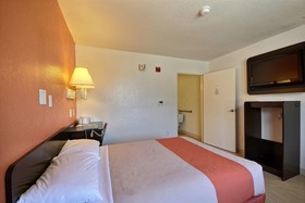 Motel 6 San Antonio West - Seaworld