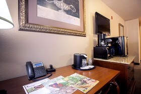 O'Brien Riverwalk Boutique Hotel
