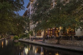Omni La Mansion del Rio