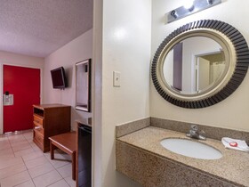 OYO Hotel San Antonio Lackland near Seaworld