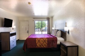 OYO Inn & Suites - Medical Center