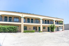 OYO Inn & Suites - Medical Center