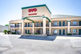 OYO Inn & Suites - Medical Center