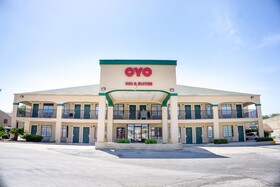 OYO Inn & Suites - Medical Center