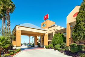 Ramada by Wyndham San Antonio Near SeaWorld/Lackland AFB