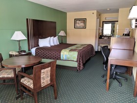 Ramada by Wyndham San Antonio Near SeaWorld/Lackland AFB