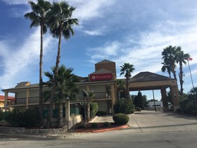 Ramada by Wyndham San Antonio Near SeaWorld/Lackland AFB