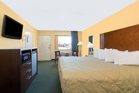 Ramada by Wyndham San Antonio Near SeaWorld/Lackland AFB