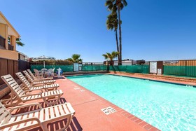 Ramada by Wyndham San Antonio Near SeaWorld/Lackland AFB