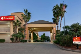 Ramada by Wyndham San Antonio Near SeaWorld/Lackland AFB
