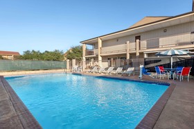 Ramada by Wyndham San Antonio Near SeaWorld/Lackland AFB
