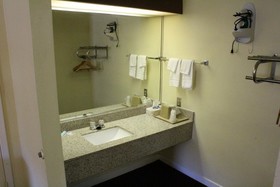 HillView Inn