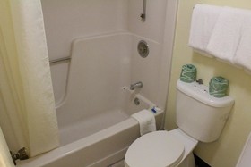 HillView Inn