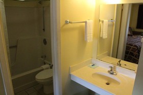 HillView Inn