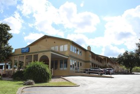 HillView Inn