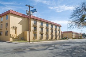 Rodeway Inn Downtown near Riverwalk