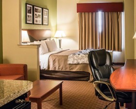 Sleep Inn & Suites at Six Flags