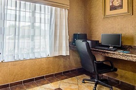 SureStay Plus Hotel by Best Western San Antonio SeaWorld