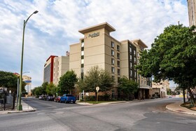 SpringHill Suites San Antonio Downtown/Alamo Plaza