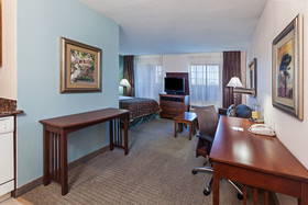 Staybridge Suites Nw Near Six Flags Fiesta