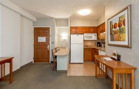 Staybridge Suites San Antonio-Airport