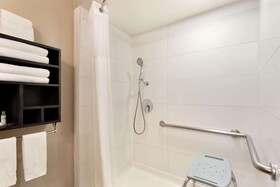 Super 8 by Wyndham San Antonio Airport North