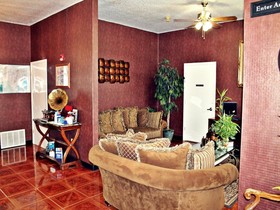 Super 8 by Wyndham San Antonio at I-10