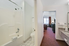 SureStay Plus Hotel by Best Western San Antonio Airport
