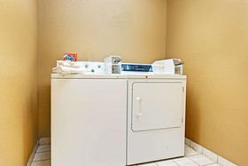 SureStay Plus Hotel by Best Western San Antonio Airport