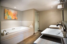 The Hotel Contessa