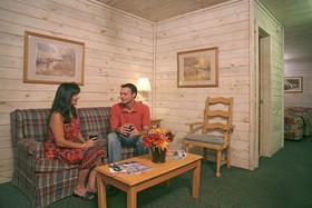 Travelodge Inn & Suites by Wyndham San Antonio Airport
