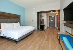 Tru by Hilton San Antonio at The Rim, TX