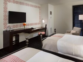 Hotel Valencia Riverwalk