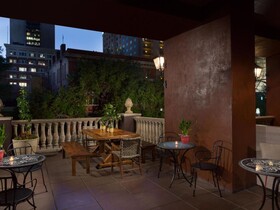 Hotel Valencia Riverwalk