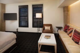 Hotel Valencia Riverwalk